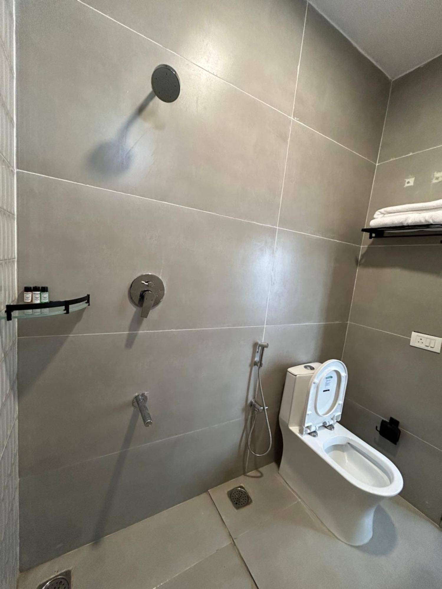 Hotel Kalos Махабалипурам Екстериор снимка